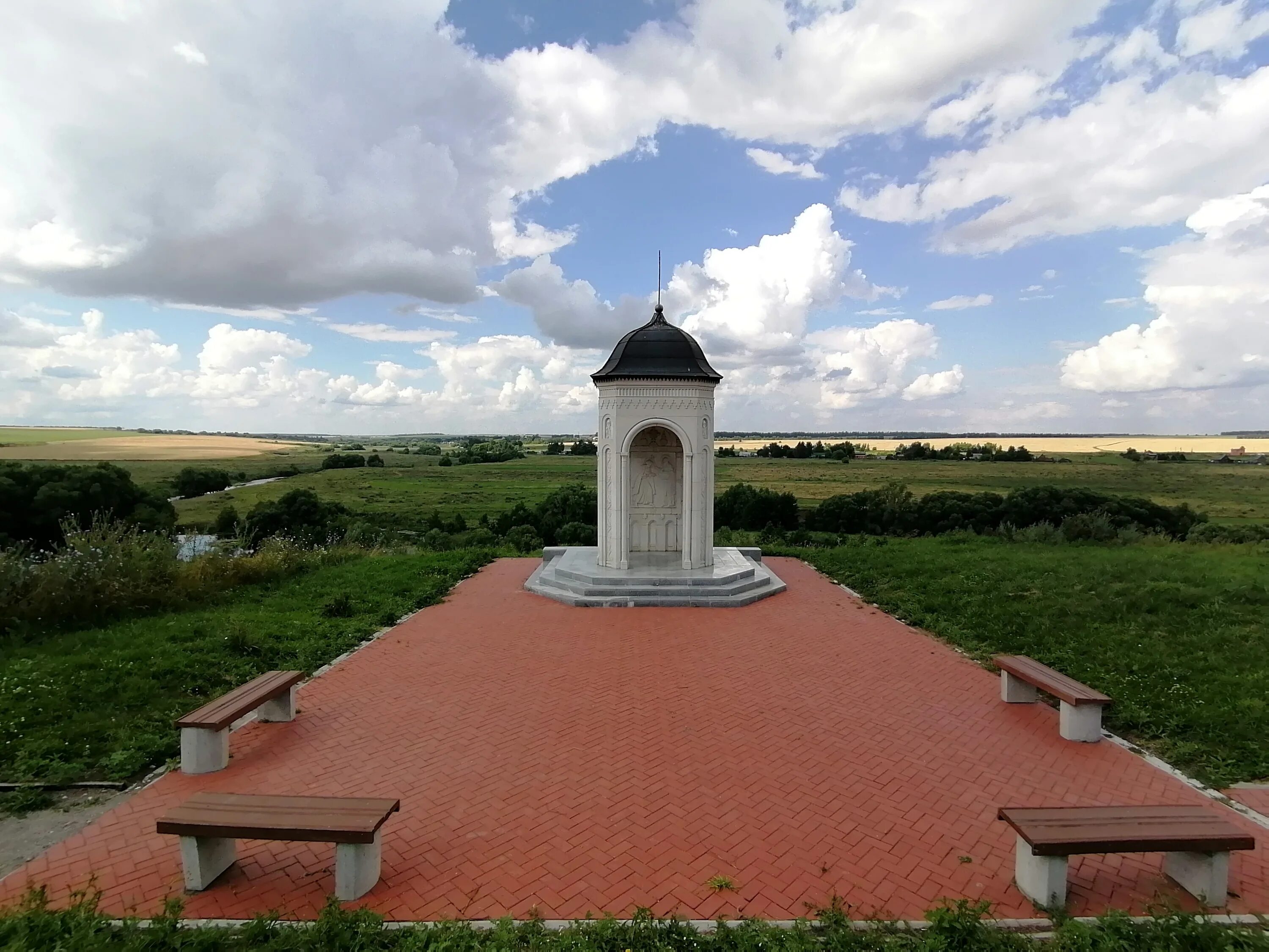 Памятник в память о куликовской битве. Куликово поле Тула. Мемориальный комплекс Куликово поле. Памятник Дмитрию Донскому в селе Монастырщино. Мемориал Куликово поле Тульская область.