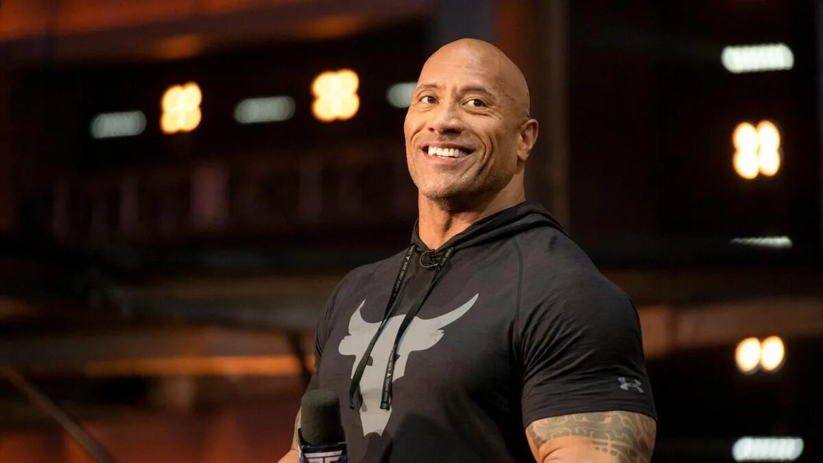 Дуэйн джонсон молодой. Dwayne the rock johnson. Вин дизель 2022. Дуэйн джонсон. Скала джонсон.