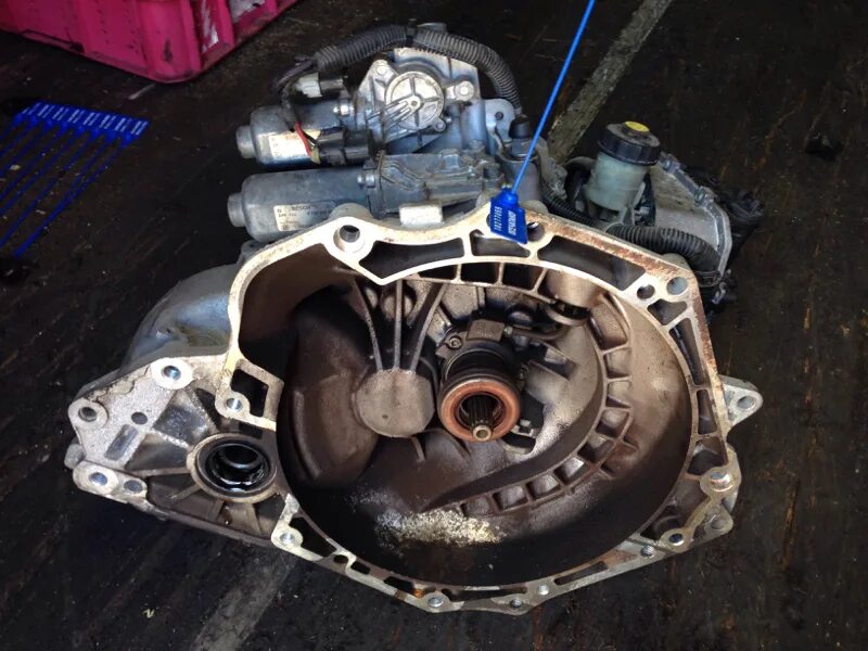 Opel zafira b коробка easytronic. Зафира ркпп. Акпп опель вектра 1. (mj5) f17 (er) коробка передач easytronic. Роботизированная механическая коробка передач опель.