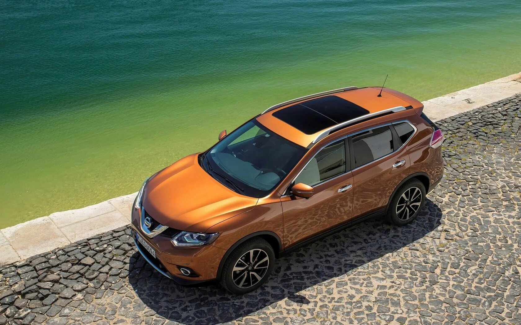 Nissan x-Trail 2014. Панорамная крыша Ниссан х Трейл 2020. Ниссан икстрейл с панорамной крышей 2020. Nissan x Trail 2020 панорамная крыша. Люк икстрейл