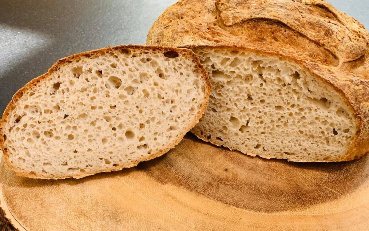 Хлеб хлебобулочные изделия тест. Тесто для хлеба. Хлеб хлебобулочные изделия тест. Хлебобулочные изделия и мука. Каравай кубани чиабатта.