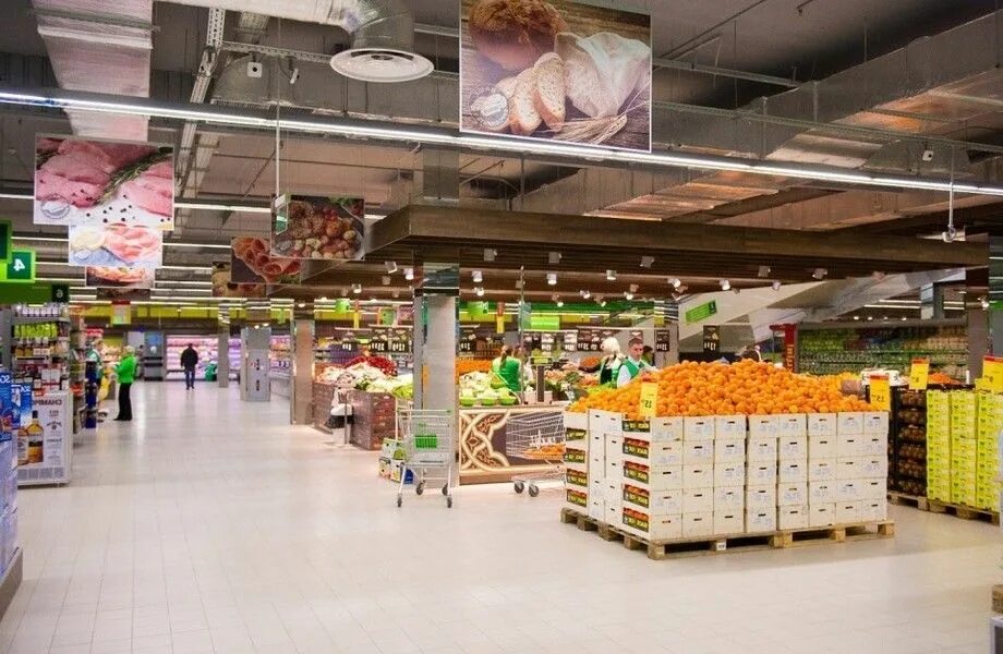 Магазин первый поставщик. Торговый зал продуктового магазина. Торговый зал супермаркета. Магазин внутри. Огромный магазин продуктов.