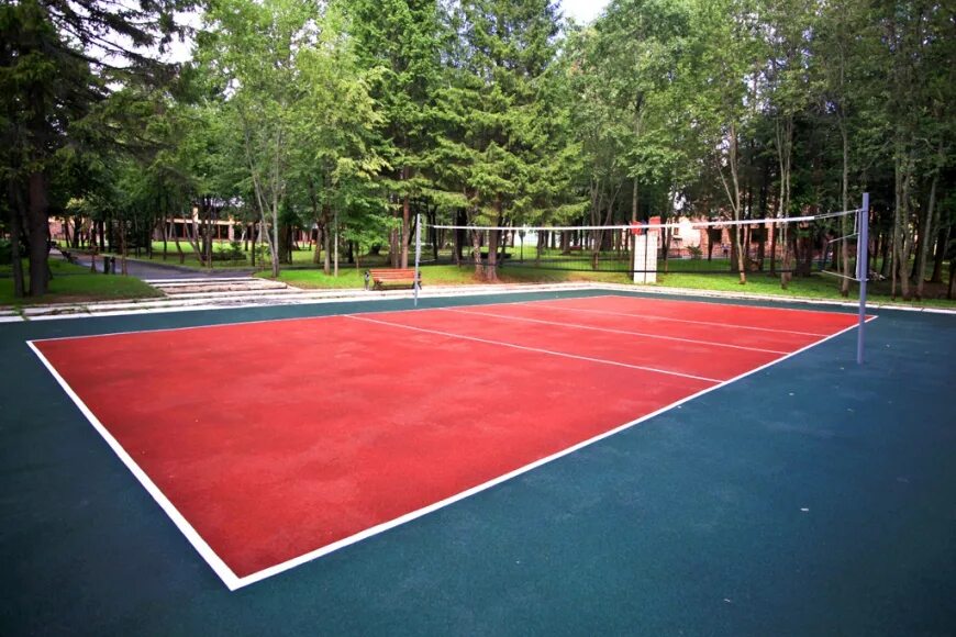 волейбол площадка. волейбольная площадка фото. волейбольная площадка на соревнованиях. сад баумана волейбольная площадка. теннисный корт москва.
