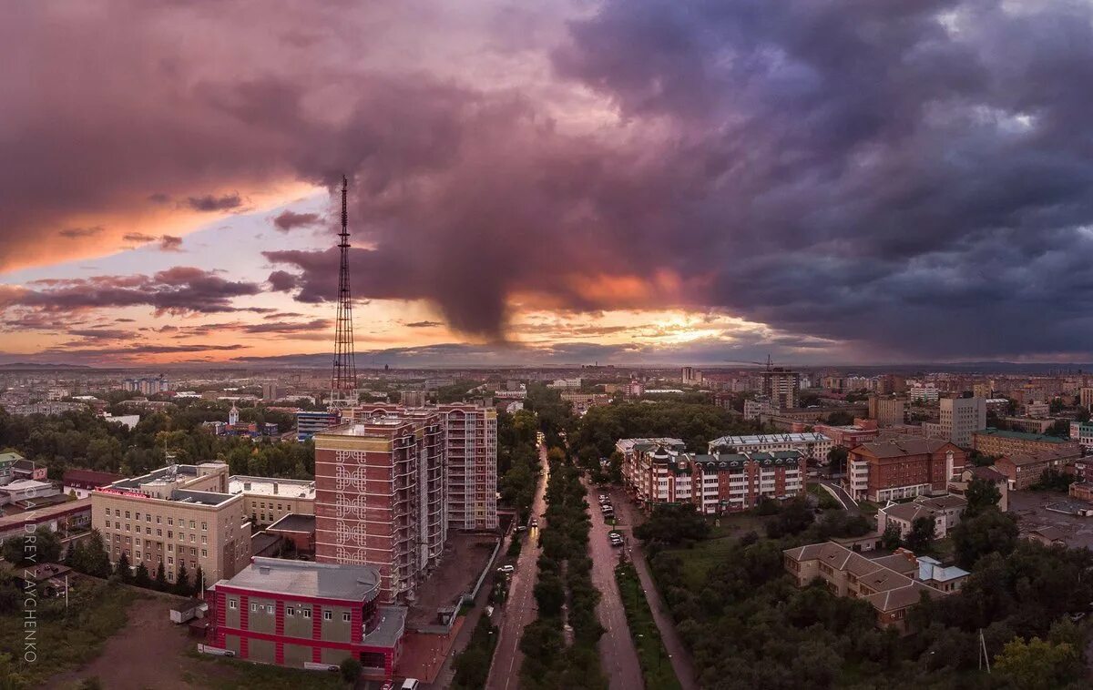 Сайты г абакан. Абакан столица Хакасии. Абакан центр города. Преображенский парк Абакан с высоты. Сибирь город Абакан.