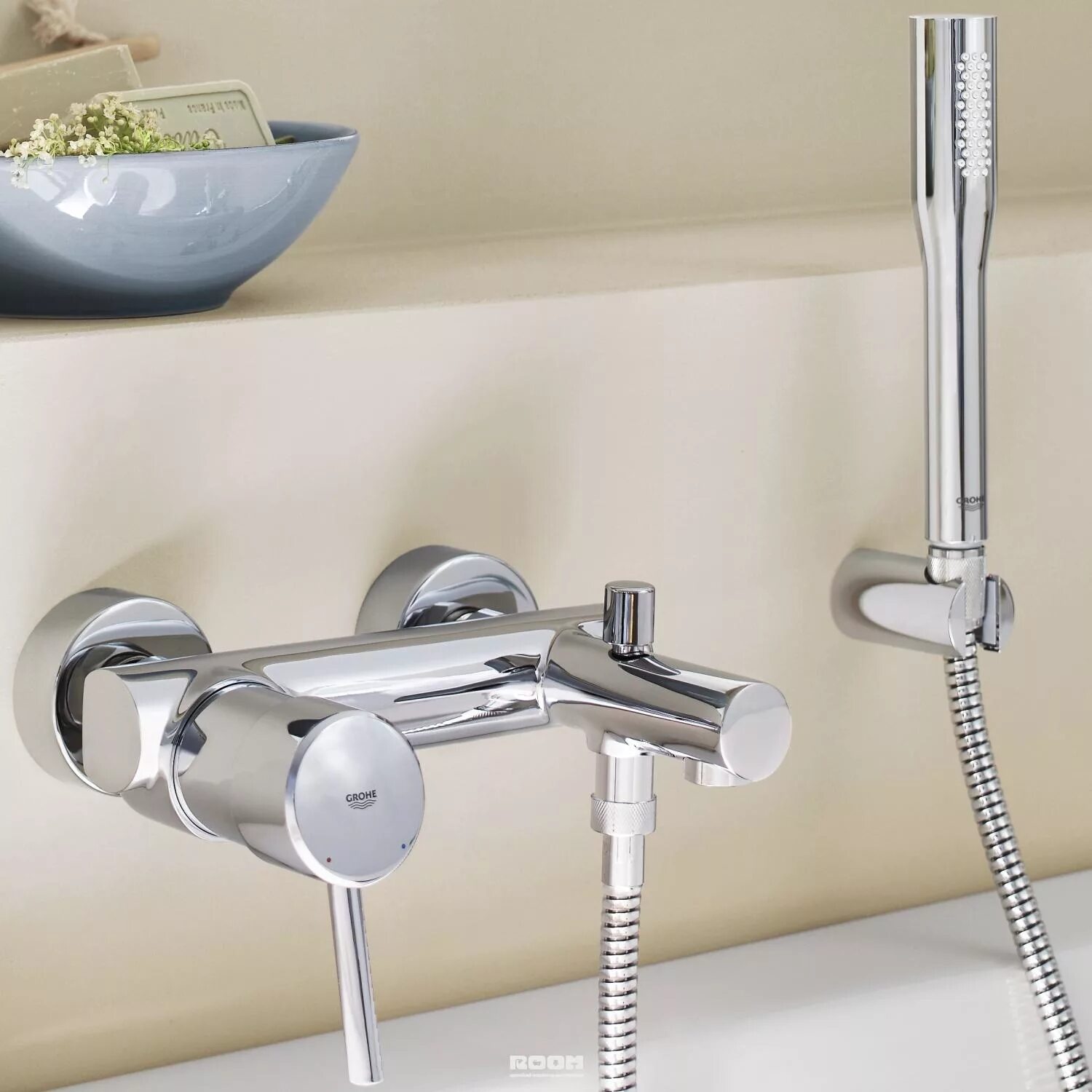 Смеситель grohe для ванной хром. Смеситель Grohe Concetto 32212001 для ванны с душем. Grohe Concetto 32211001 смеситель для ванны. Смеситель для ванны Grohe Concetto с душевым гарнитуром, хром (32212001). Смеситель для ванны Grohe Concetto, хром (32211001).