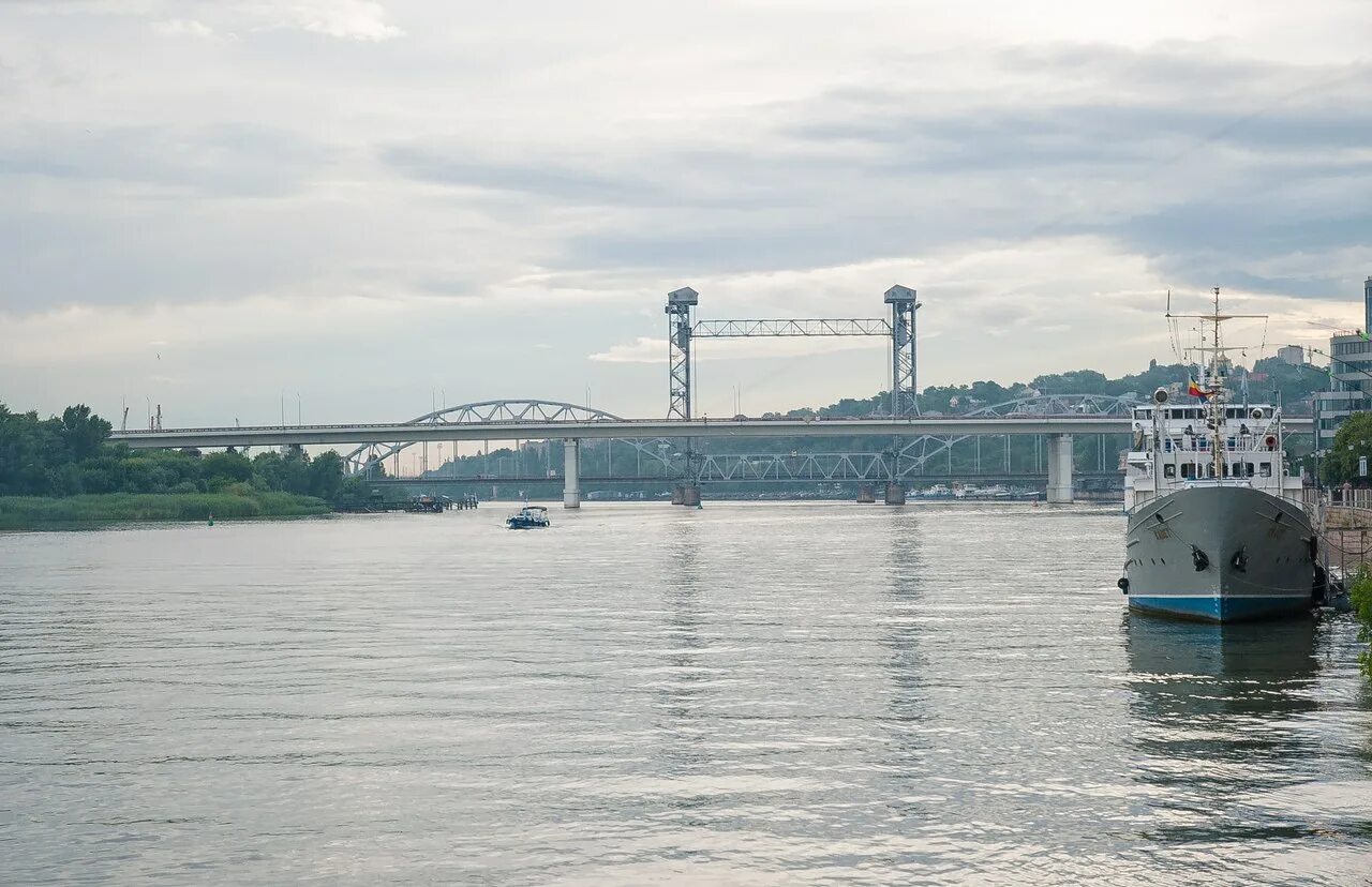 Темерницкий мост в Ростове-на-Дону. Ростов на Дону река. Река Дон Ростов на Дону. Темерницкий мост. Ростовская на дону ру