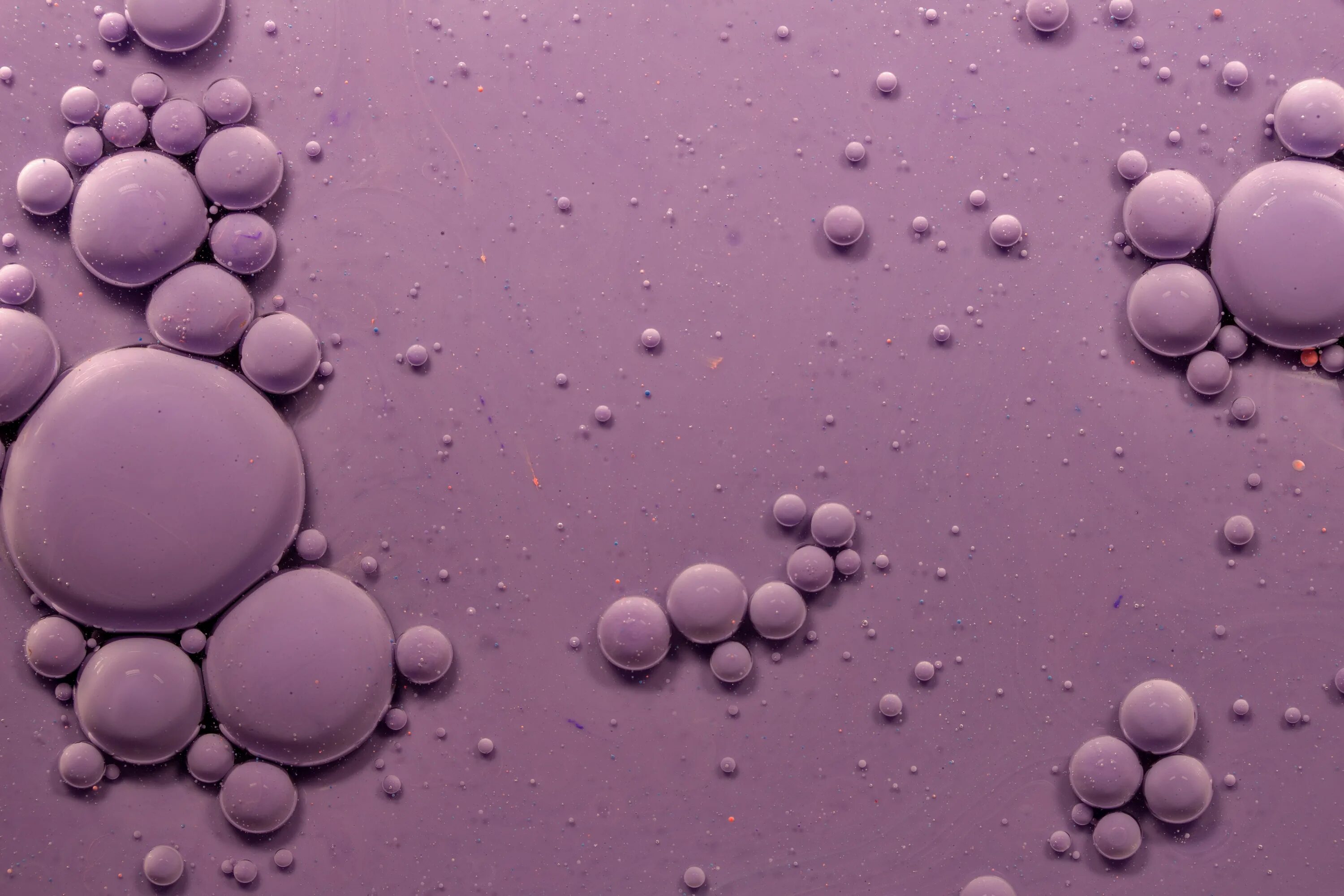 Обои пузыри. Фиолетовые пузыри. Красивые обои для мобильного. Фон пузырьки. Виниловые обои пузырями