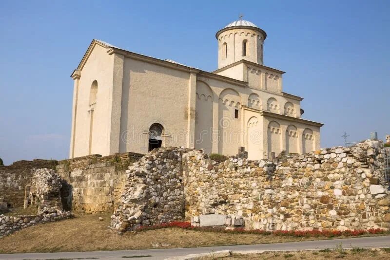 Не совсем святой. Церковь Святого Ахиллия. Арилье Сербия. Церковь Святого Ахиллия в Арилье на карте.