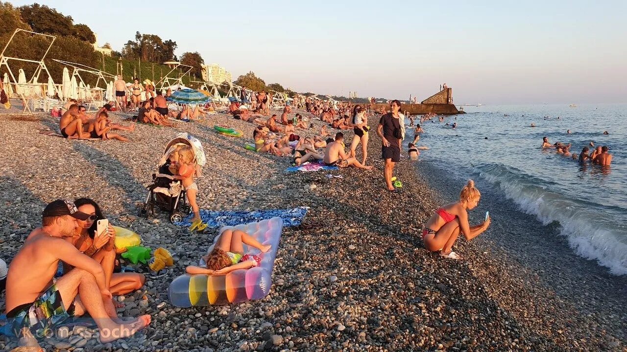 Нудийский пляж сочи. Пляж Мамайка Сочи. Пляж сочифорния Адлер. Нудийский пляж Сочи Адлер. Пляж сочиформия Сочи Формия.