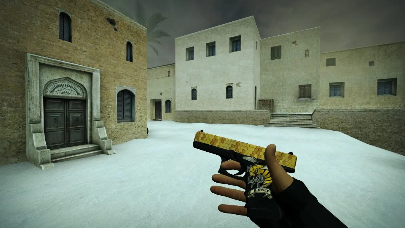 2000 ксс. Глок пустынный. Glock 18 CS go. Glock Counter Strike. Глок для ксс.