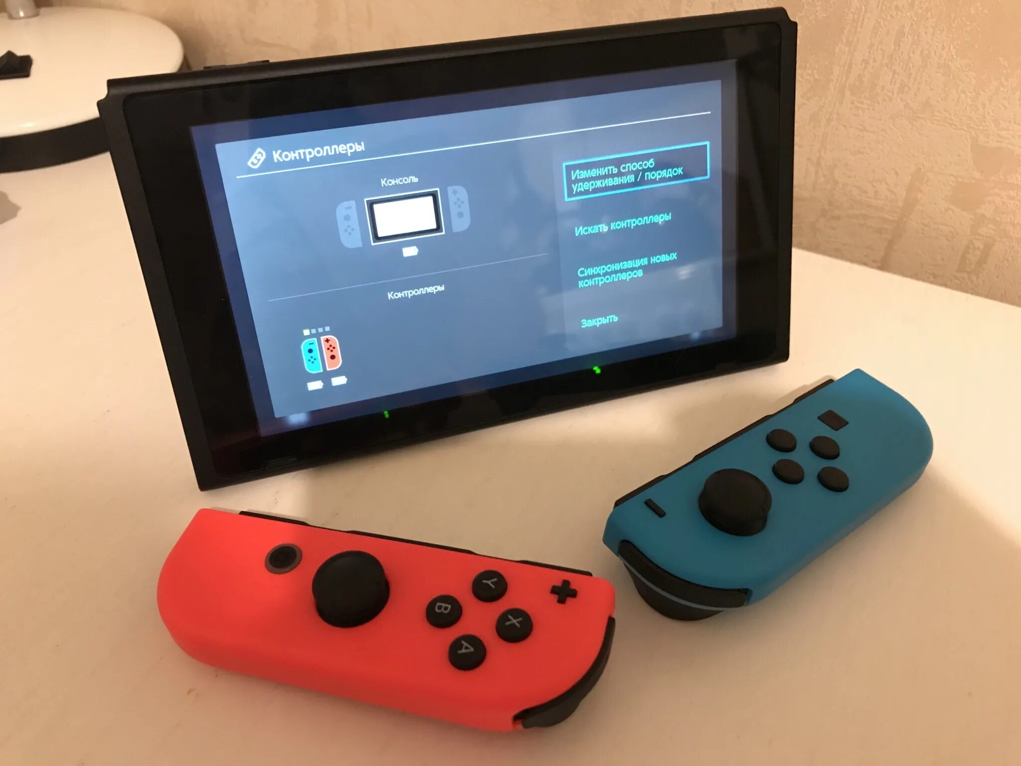 Игровая консоль Nintendo Switch 32 GB. Нинтендо свитч красный. Приставка Нинтендо свитч красная синяя. Игровая приставка Nintendo Switch New (улучшенная батарея), серый.