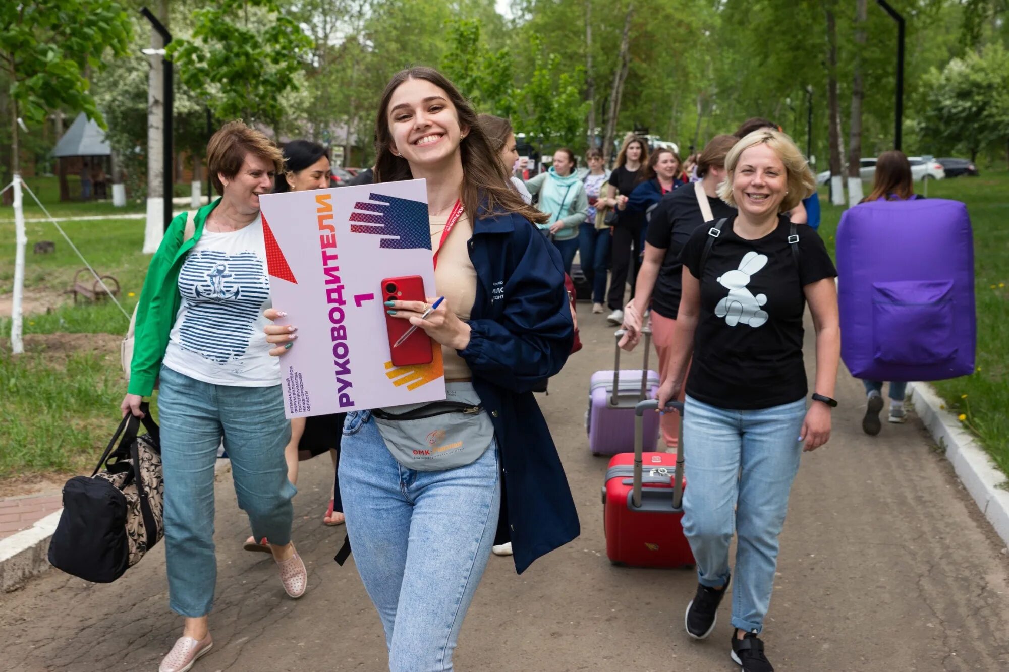 Волонтеры. Волонтеры путешественники. Выкса туризм. Волонтерские мероприятия в поддержку собак.