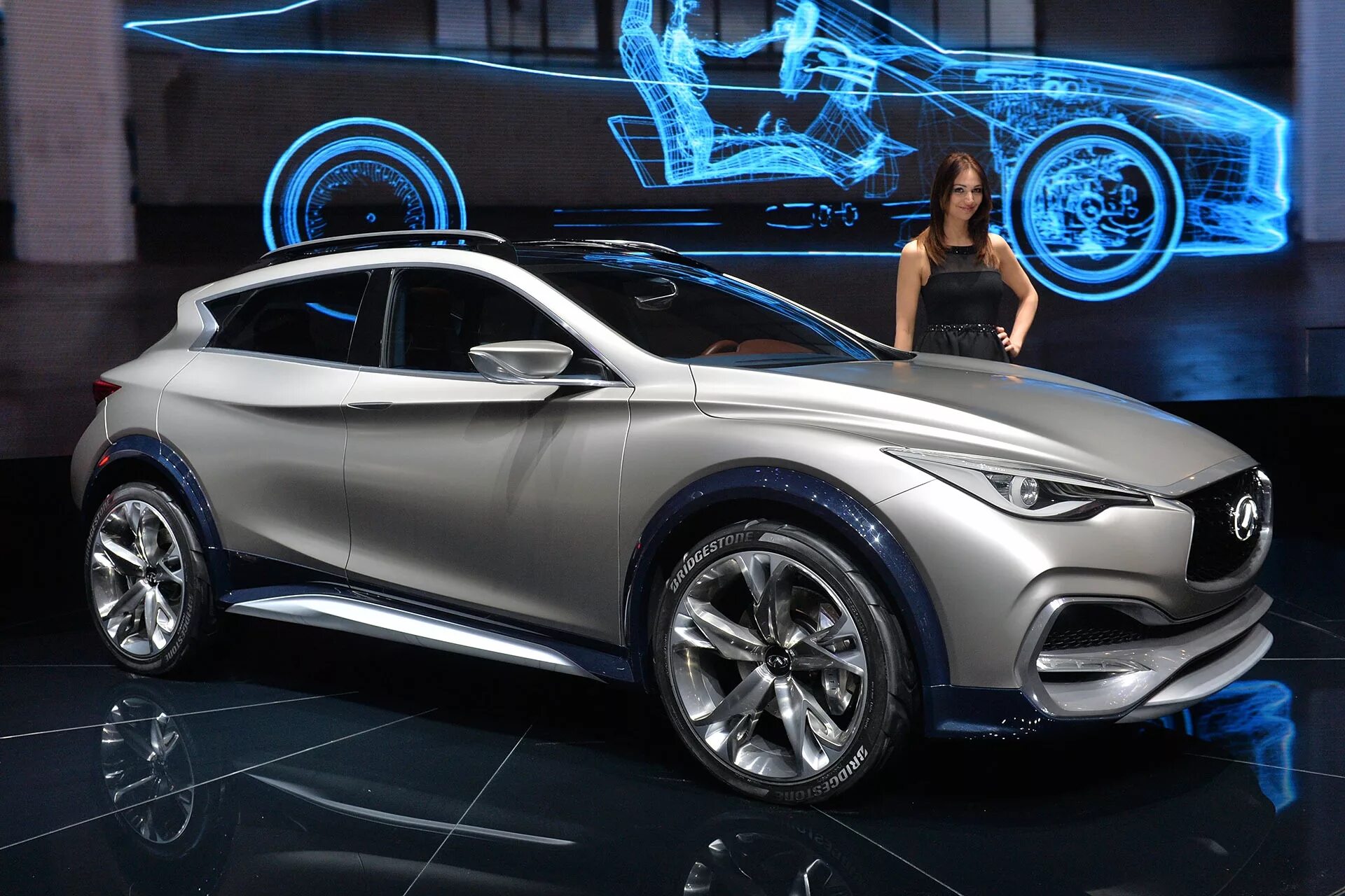 Кроссовер 2015. Infiniti кроссовер qx30. Infiniti qx30 2015. Инфинити qx30 2016. Инфинити qx30 мотор.