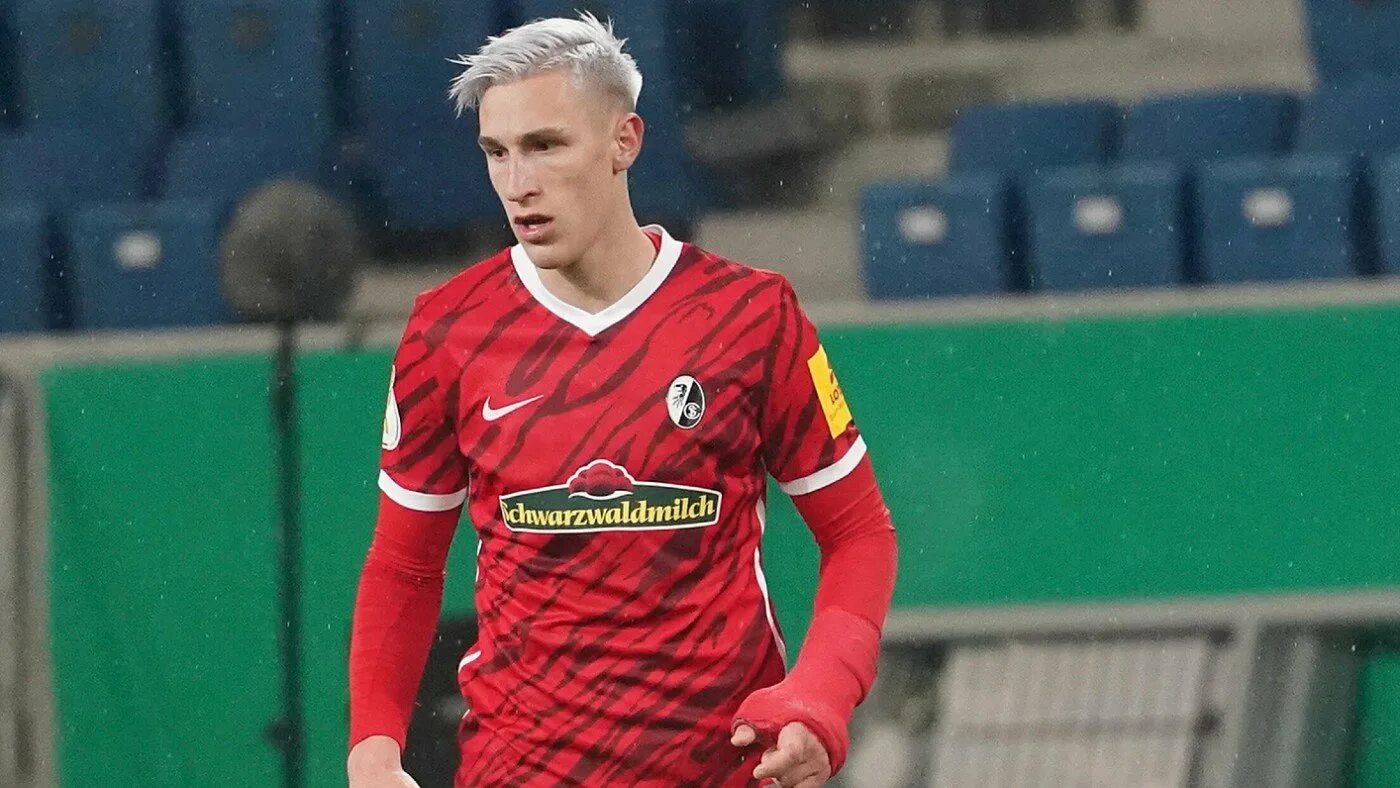 Нико шлоттербек боруссия. Нико шлоттербек fifa 22. Schlotterbeck футболист. Нико шлоттербек. Нико шлоттербек.