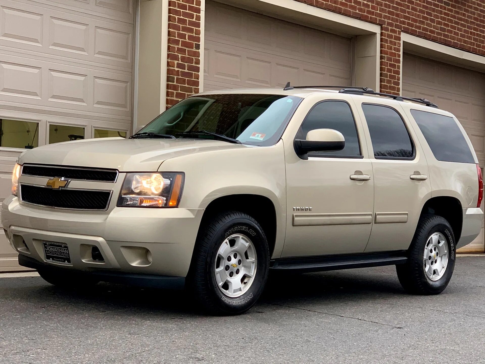 Купить шевроле тахо в спб. Chevrolet Tahoe 2011. Шевроле Тахо 2011. 2011 Тахое Шевроле Тахо. Chevrolet Tahoe 2003.