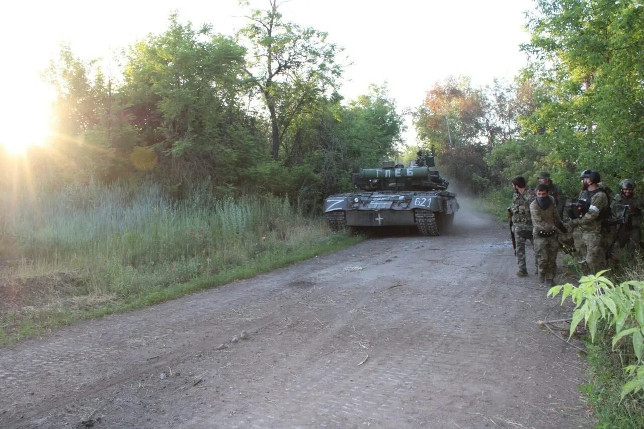 Ситуация спецоперации сегодня. Лисичанск боевые действия сейчас. Обстановка на Донбассе. Военные на Донбассе.