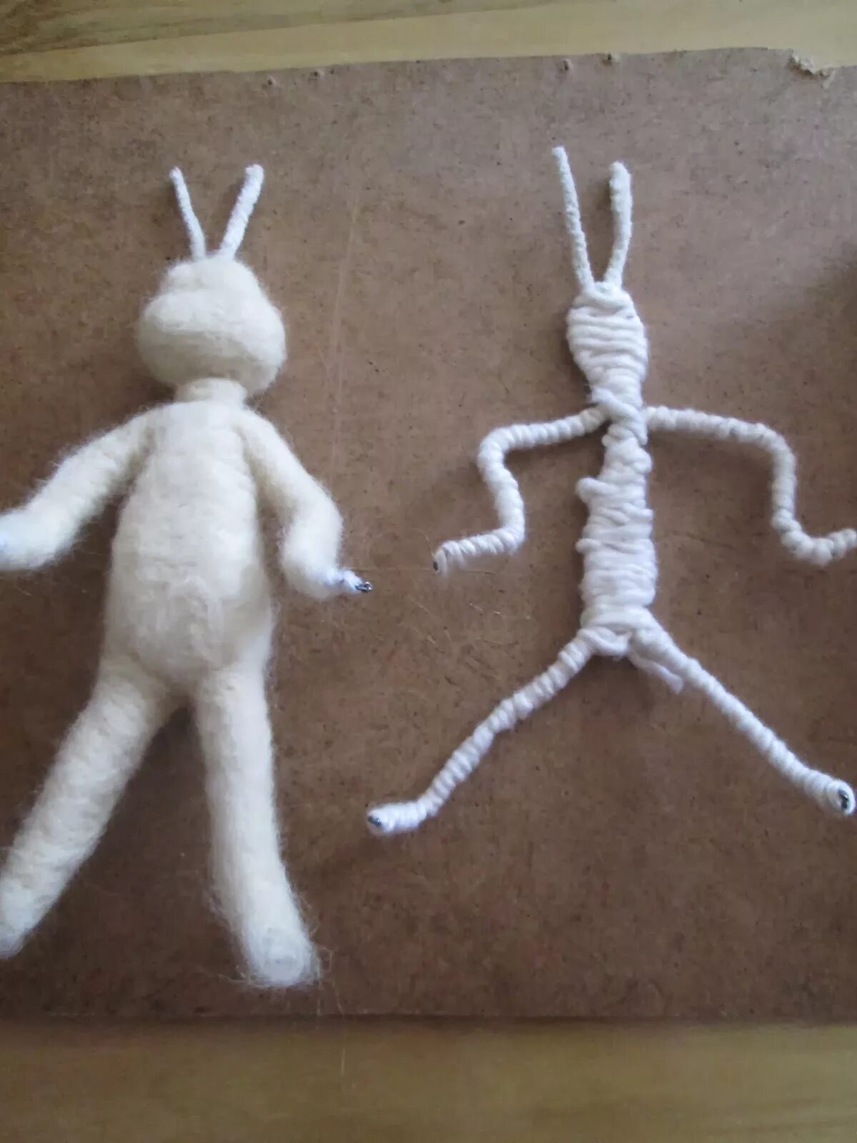 Проволочный каркас для куклы. Как сделать каркас игрушки из проволоки. Фигуры из проволоки. Как сделать каркас игрушки из проволоки. Проволока для каркаса игрушек.