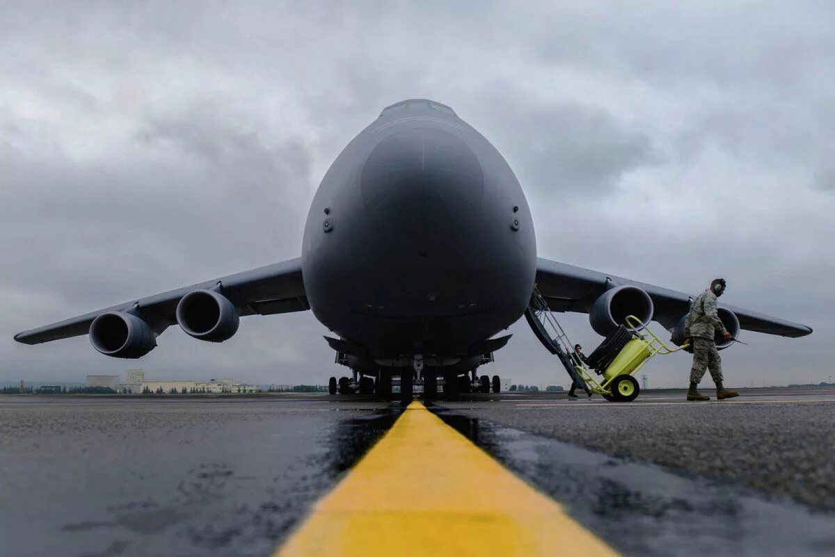 Amazing facts about Lockheed C-5 Galaxy Aircraft, C 5 galaxy, Dover afb