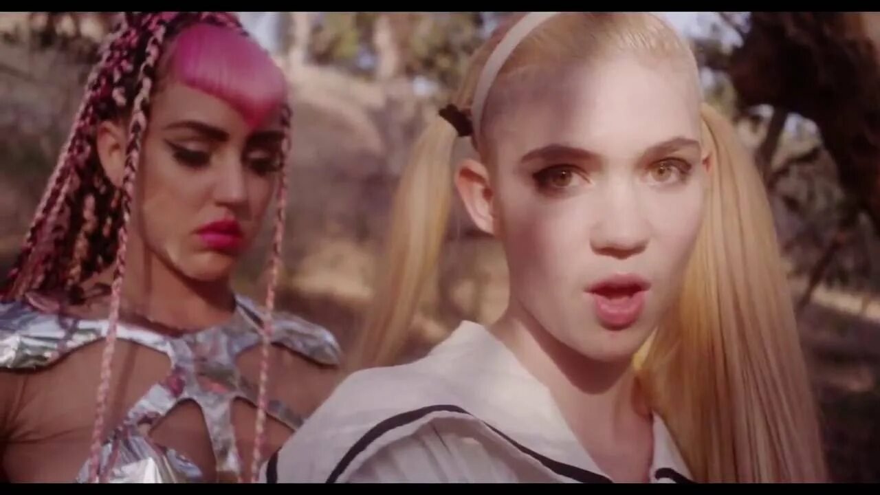 Genesis grimes текст. Grimes певица. genesis grimes певица. брук кэнди genesis. брук кэнди граймс.