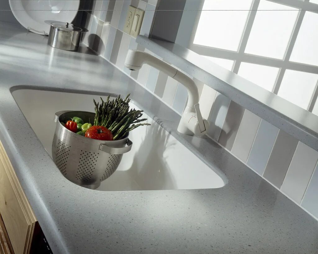 Столешница corian Dupont. Dupont corian Kitchen Countertops Blue. Corian Gravel. Corian Rosemary.