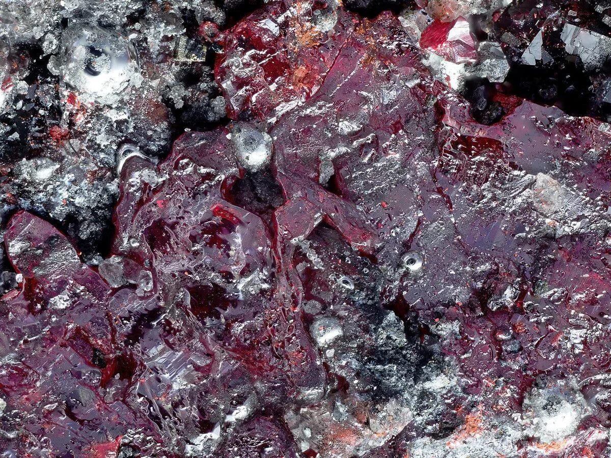Ртутные месторождения. Ртутная руда киноварь. Ртуть в горных породах. Каменноугольный кокс. Апатит-магнетитовая руда.