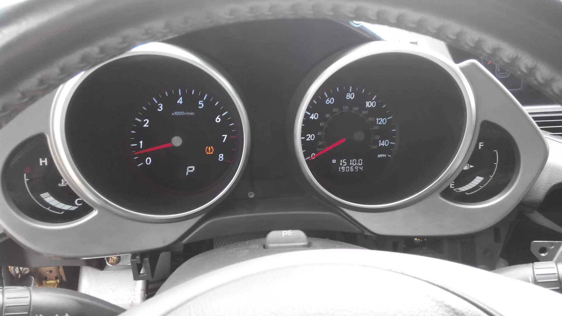 Subaru tribeca 2. Субару трибека 3. Панель приборов субару трибека б9. Субару трибека рабочая температура двигателя. Рабочая температура субару.