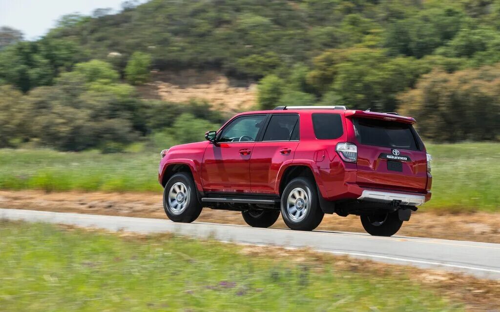 Toyota 4runner 2016. Тойота 4раннер 2014. Тойота 4runner 2016. Тойота 4 раннер.