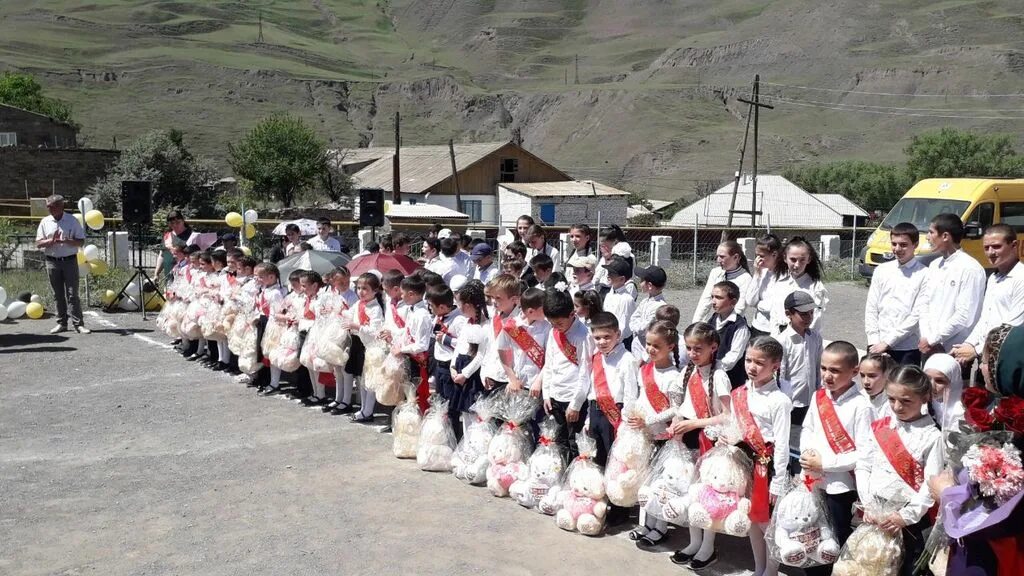 Погода в ашаре. Школа Курахский район село ашар. Село Ругун Курахский район. Курахский район село курах школа 2. Курахский Шиназ.