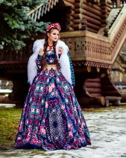 Современный народный костюм женский