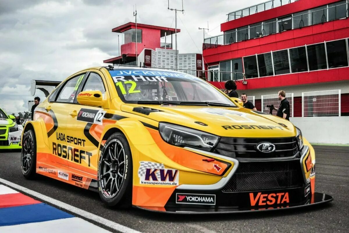 Автоспот новые автомобили. Лада Веста WTCC. Lada Vesta WTCC. Гоночная Lada Vesta TCR. Lada Sport WTCC.