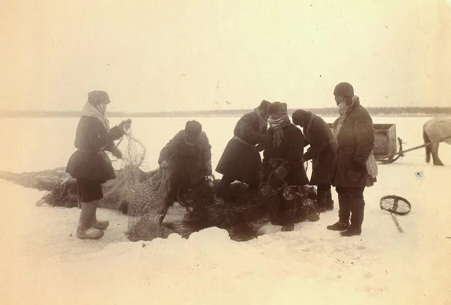 Якутские одежды из меха. Тепло якутии. Зима начинается с якутии вкус якутии. Тепло якутии. Оленетранспортные батальоны заполярье.