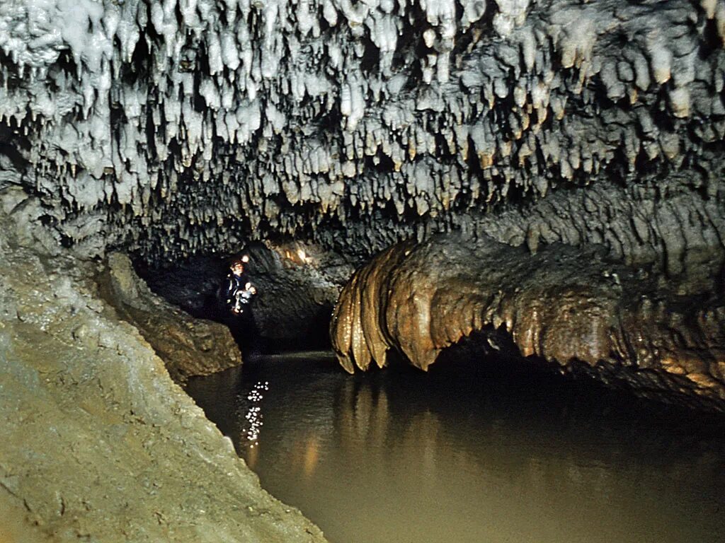 пещеры кировской области. пещеры советское. зараменская пещера чёртова печь. пещеры советское. зараменская пещера советский район.