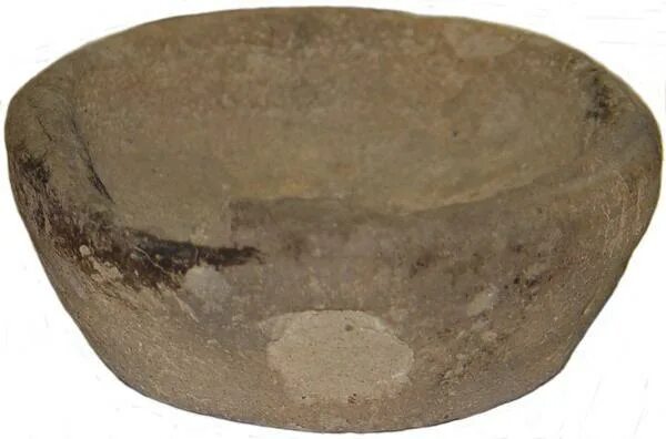Самая древняя посуда. Посуда древнего человека. Первобытная посуда. Каменная посуда в древности. Посуда из камня.