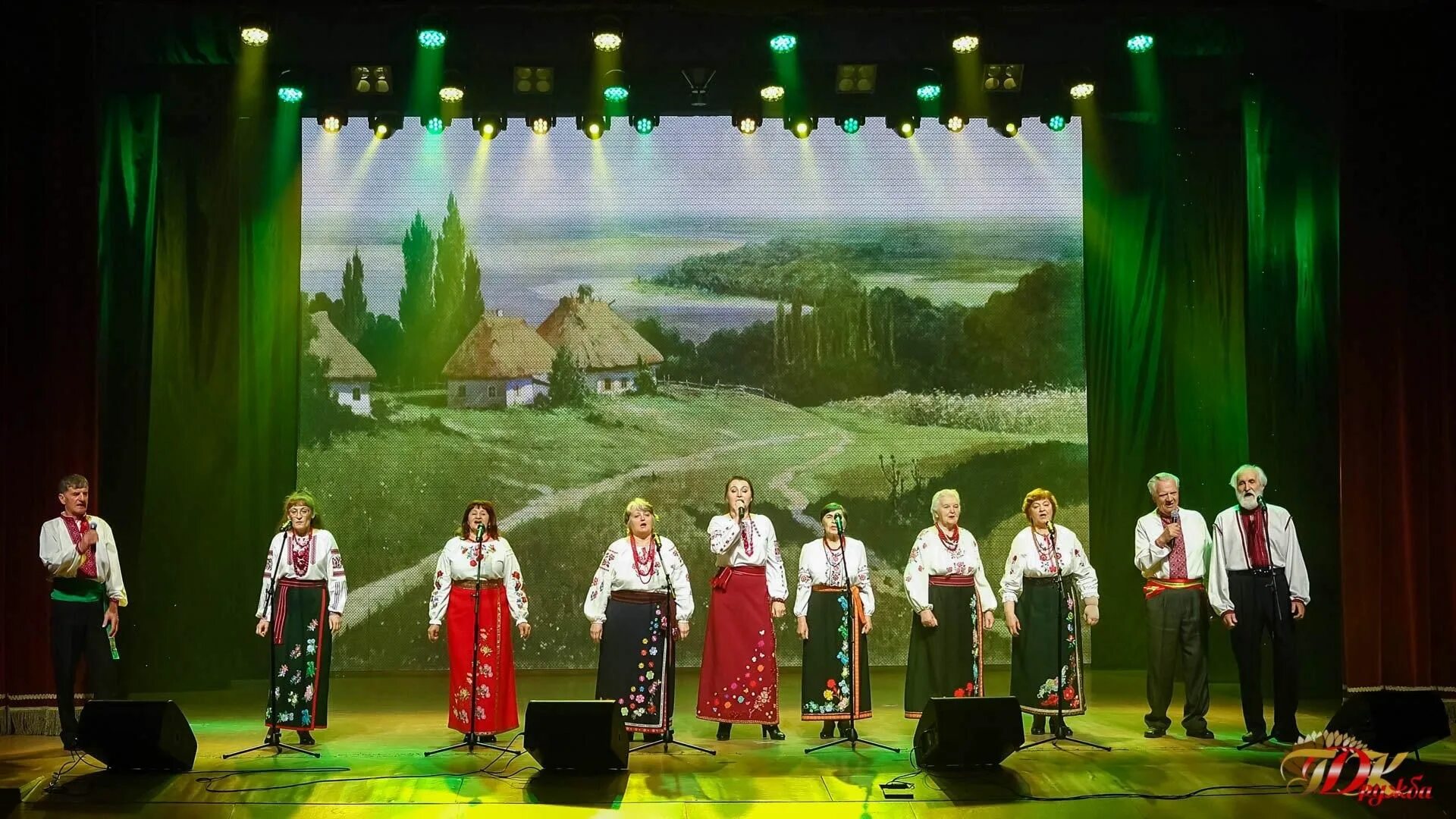 Ансамбль украинской песни. Ансамбль украинской песни. Украинский хор. Хрустовчанка. Ансамбль украинской песни.