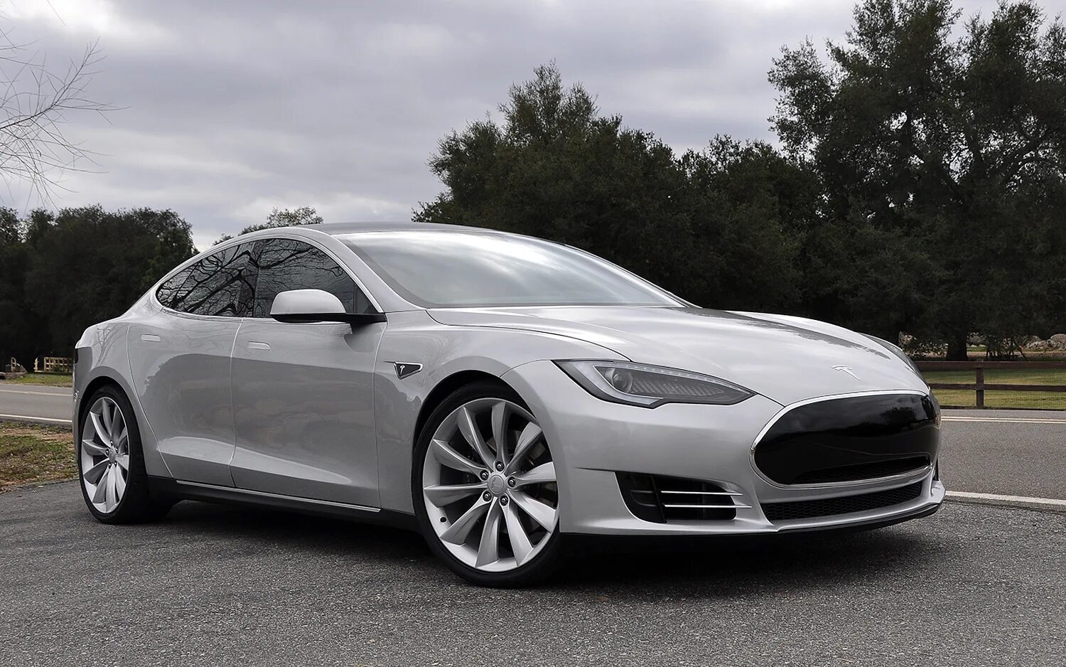 Tesla model s p100d. Электромобиль Tesla model s. Tesla седан model s. Tesla model 2. Модель s автомобиль