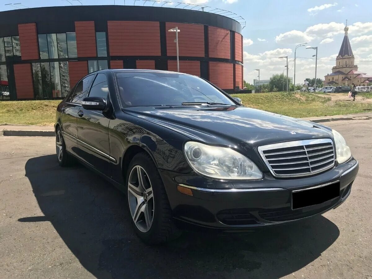 Мерседес 2005 купить. Мерседес 220 2005. Мерседес s 2005. Мерседес s class 2005. Мерседес s 2005 года.