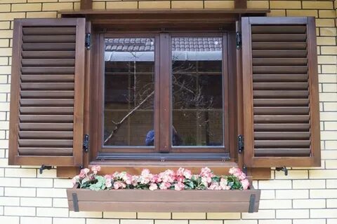 Ставни на окна деревянного дома