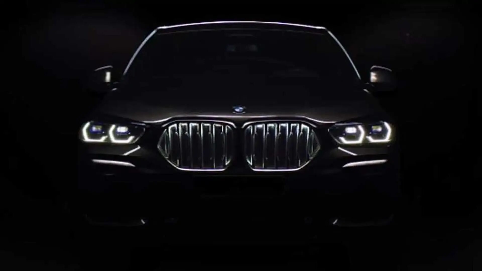 BMW x6 iconic Glow. БМВ х6 черная новая. BMW x7 2022 черный. BMW x6 g06 фары.