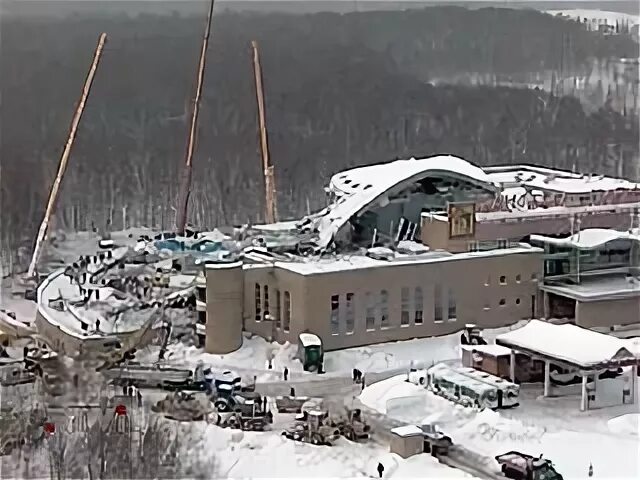 Трансвааль-парк ясенево. Трансвааль парк аквапарк. Рухнул трансвааль парк ясенево. Трансвааль парк видео. Трансвааль парк обрушение.