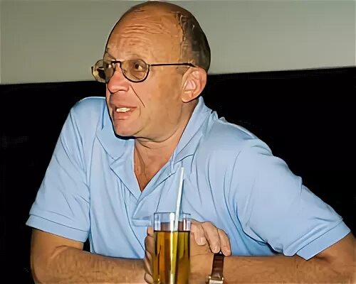 Володарский в молодости. Володарский где. Володарский где. Володарский где. Володарский где.