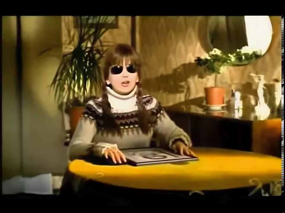 Гурцкая песни ты знаешь. Диана гурцкая альбом ты знаешь мама. Диана гурцкая. Мама ноты на пианино. Диана гурцкая клип мама.