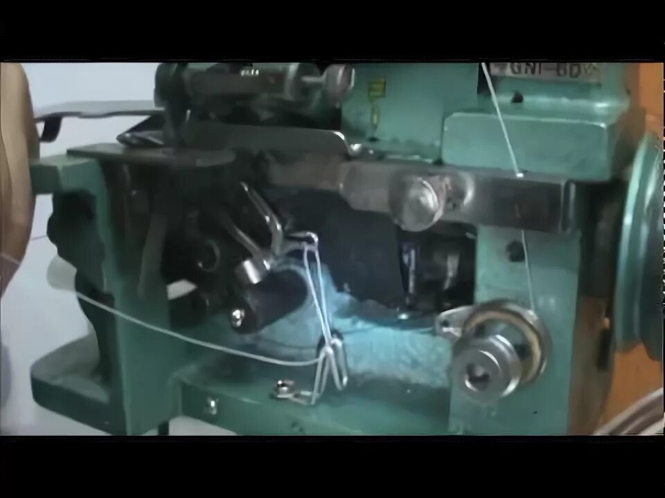 Оверлок китайский gn1-2. Заправляем китайский оверлок. Оверлок feiyue fn2-7d. Оверлок 51 китайский трехниточный. Оверлок китайский трехниточный gni 2.