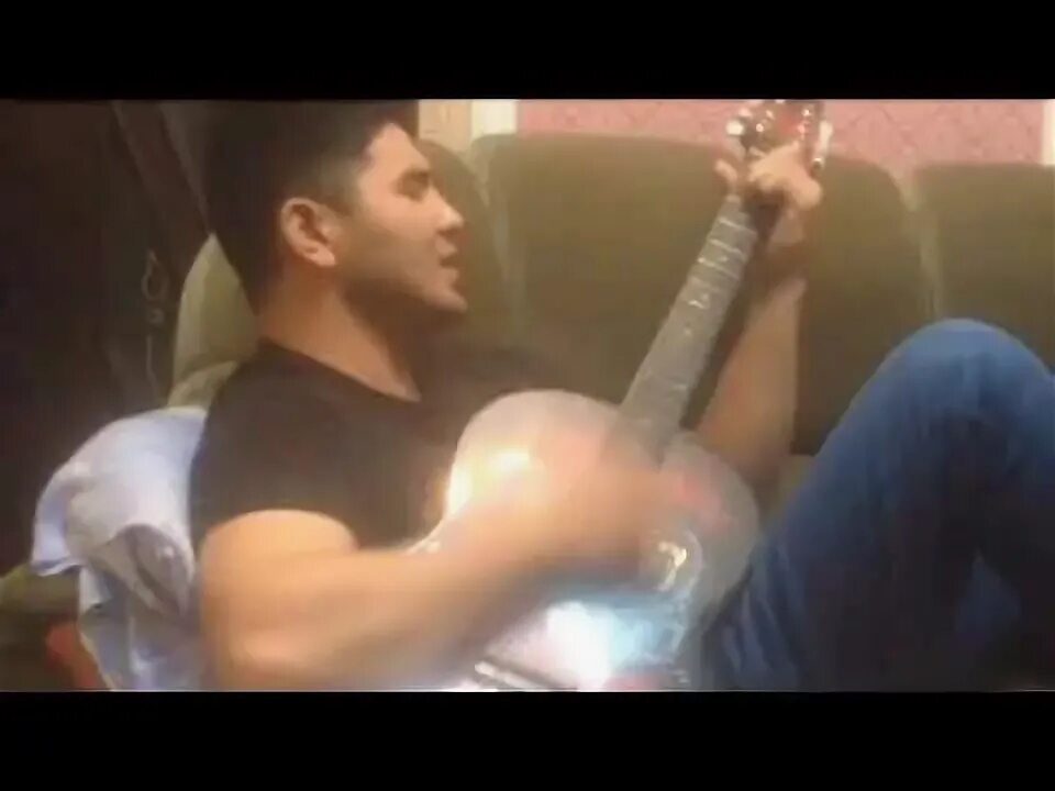 Цыган журавли. Цыган на нарах далеко журавли. Цыган на нарах далеко журавли. Журавли улетели цыган поет. Далеко журавли улетели аккорды для гитары.