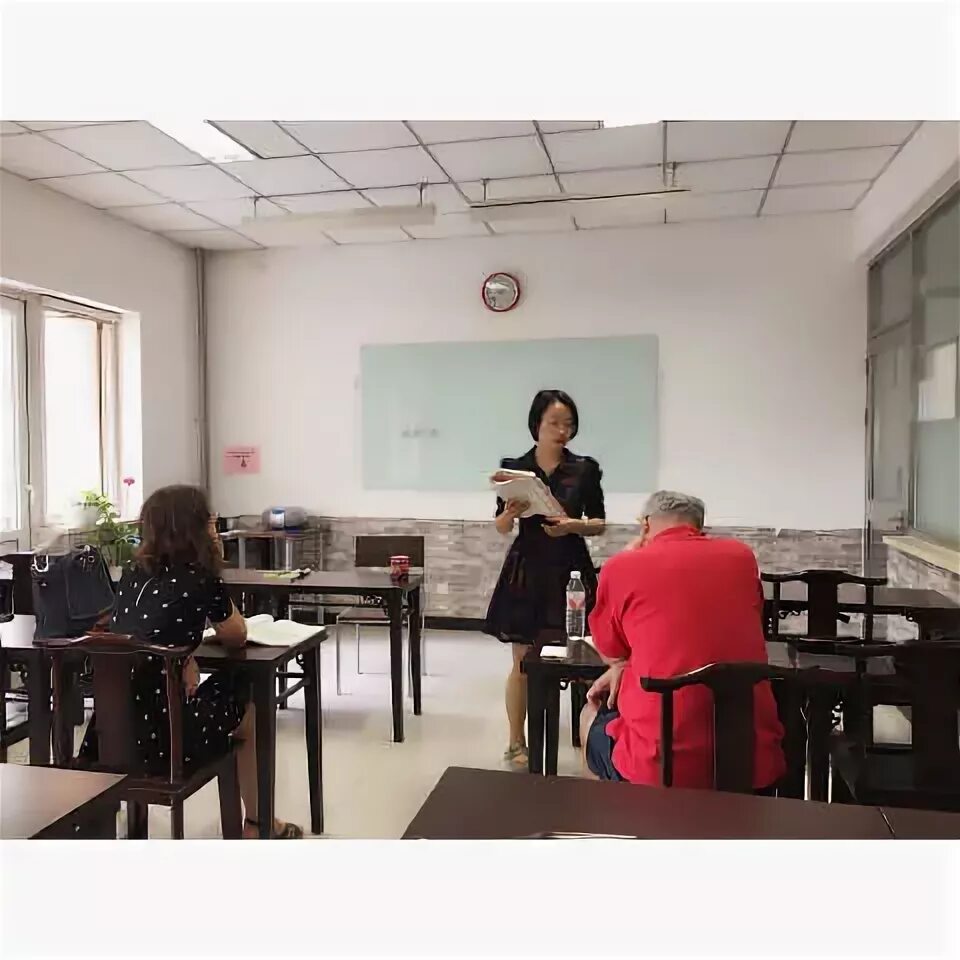 Колледж художественный в китае. Колледж китай город. Колледжи в китае. Медицинский колледж в подколокольном переулке. Nong ye колледж.