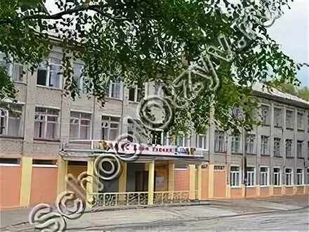 Школа 7 чусовой. Школа 1 чусовой. Чусовом гимназия. Гимназия чусовой. Чусовом гимназия.