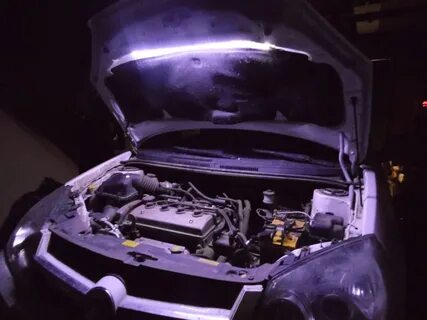 Подсветка капота автомобиля