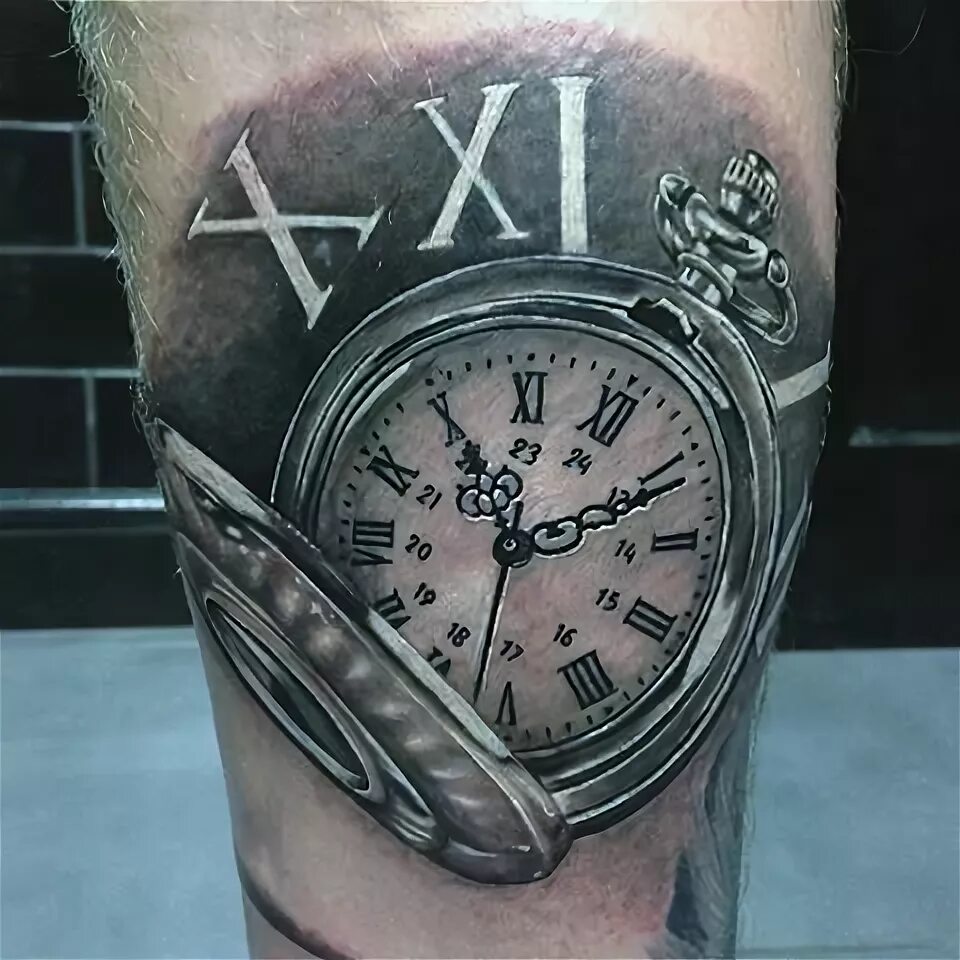 Часы нога текст. Римские часы тату. Карманные часы тату. Тату часы с римскими цифрами. Часы мужские с римскими цифрами.
