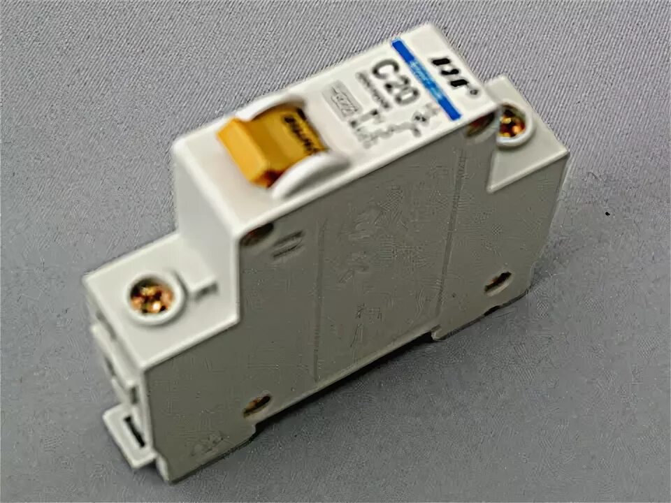 Автомат ва 5735 биметаллическая пластина. Выключатель автоматический ва47-29 иэк. Иэк ва47-29 с25. Автоматический выключатель iek 63а. Автоматический выключатель iek ва47-29.