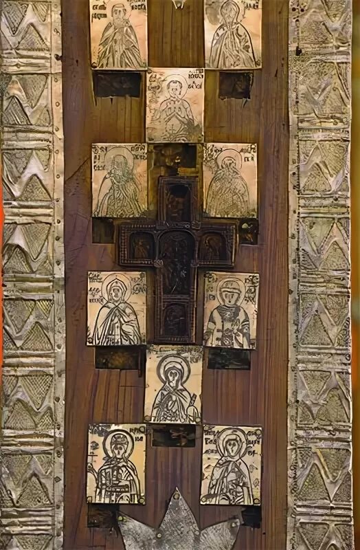 Кийский крест в москве. Новый иерусалим кийский крест. кийский крест икона. икона кийский крест с предстоящими.