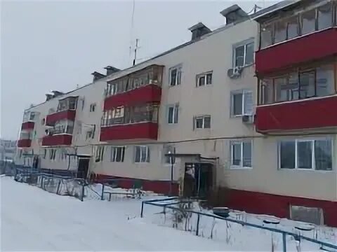 Интерьер в черно белых тонах. Квартира в темном стиле. Квартира чернуха. Готический стиль в интерьере. 2х комнатная квартира в стиле лофт.